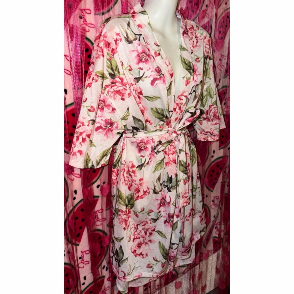 🩷 Show Me Your MuMu Floral Robe - Picture 2 of 7